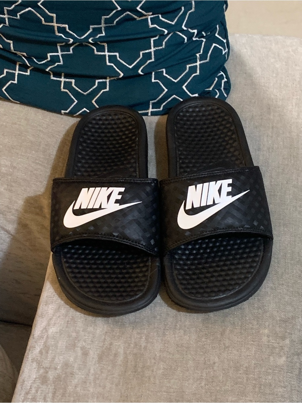 Nike Slides - Picture 5 of 5